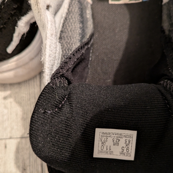 Vans Men's Black and Gray Sneakers with Blue Accents Size 9.5 - Picture 6 of 6